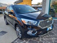 Usata Ford Kuga Vignale 150 CV (110 kW) 2017 Nero / metallizzato SUV
