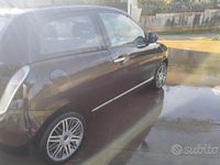 Usata Lancia Ypsilon 75 CV (55 kW) 2011 Nero Utilitaria