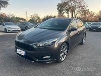 Usata Ford Focus ST 185 CV (136 kW) 2017 Grigio Berlina