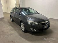 Usata Opel Astra Cosmo 110 CV (80 kW) 2012 Grigio Station wagon