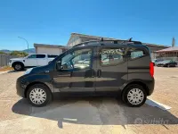 Usata Peugeot Bipper Active 75 CV (55 kW) 2015 Nero Monovolume