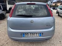 Usata Fiat Grande Punto Dynamic 90 CV (66 kW) 2006 Blu Utilitaria