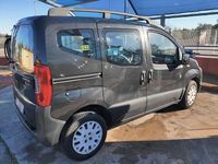 Usata Peugeot TePee Outdoor 75 CV (55 kW) 2011 Nero Station wagon