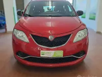 Usata Lancia Ypsilon 69 CV (50 kW) 2016 Rosso Utilitaria