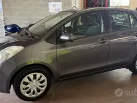 Begagnad Toyota Yaris Sol 87 HK (63 kW) 2008 Grå Halvkombi