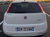 Usata Fiat Punto 69 CV (50 kW) 2012 Bianco Utilitaria