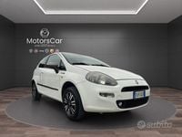 Usata Fiat Punto Young 77 CV (56 kW) 2015 Bianco Utilitaria
