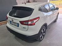 Usata Nissan Qashqai Tekna 110 CV (80 kW) 2016 Bianco SUV
