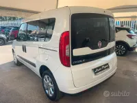 Usata Fiat Doblò Lounge 120 CV (88 kW) 2019 Bianco Monovolume