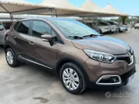 Usata Renault Captur 90 CV (66 kW) 2013 Marrone SUV