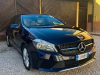 Usata Mercedes A160 102 CV (75 kW) 2017 Blu Berlina