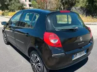 Usado Renault Clio II 85 CV (62 kW) 2007 Negro Utilitario
