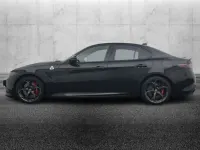 Usata Alfa Romeo Giulia Quadrifoglio 519 CV (381 kW) 2023 Nero metallizzato Berlina