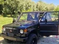 Usata Mitsubishi Pajero 141 CV (103 kW) 1988 Nero SUV