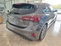 Usata Ford Focus ST 115 CV (84 kW) 2024 Grigio Berlina