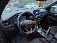 Usata Ford Kuga 120 CV (88 kW) 2022 Grigio SUV