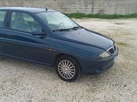 Usata Lancia Ypsilon 60 CV (44 kW) 1999 Blu Utilitaria