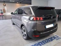 Usado Peugeot 5008 Allure 131 CV (96 kW) 2022 Gris SUV