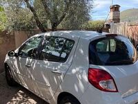 Usata Renault Clio III 75 CV (55 kW) 2009 Bianco Utilitaria