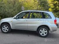 Usata Toyota RAV4 Sol 150 CV (110 kW) 2001 Grigio SUV