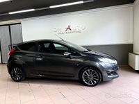 Usata Ford Fiesta ST-Line 75 CV (55 kW) 2017 Grigio Berlina