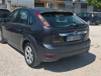 Usata Ford Focus 110 CV (80 kW) 2009 Grigio Berlina