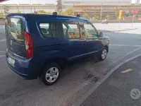 Usata Fiat Doblò 90 CV (66 kW) 2010 Bluazzurro Monovolume