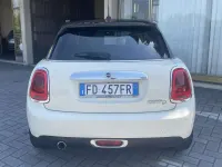 Usata Mini Cooper D 116 CV (85 kW) 2016 Beige Utilitaria