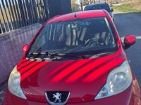 Usata Peugeot 207 68 CV (50 kW) 2009 Rosso Utilitaria