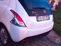Usata Lancia Ypsilon Silver 95 CV (69 kW) 2015 Bianco Utilitaria