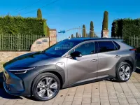Usata Subaru Solterra 117 kW (160 CV) 2023 Grigio SUV