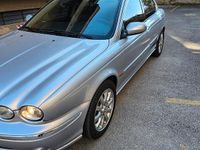 Usata Jaguar X-type 196 CV (144 kW) 2001 Grigio Berlina