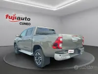 Nuova Toyota HiLux Executive 2026 Grigio Pick-up