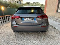 Usata Mercedes A180 116 CV (85 kW) 2018 Grigio Berlina