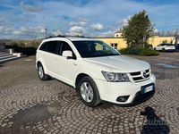 Usata Fiat Freemont Lounge 140 CV (102 kW) 2013 Bianco SUV