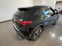 Gebraucht Mercedes GLA200 Advanced Plus 150 PS (110 kW) 2024 Schwarz SUV