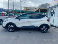 Usata Renault Captur 90 CV (66 kW) 2015 Beige SUV