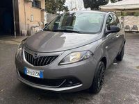 Usata Lancia Ypsilon S 69 CV (50 kW) 2022 Grigio Utilitaria