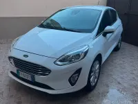 Usata Ford Fiesta 86 CV (63 kW) 2018 Bianco Utilitaria