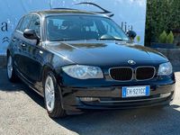 Usata BMW 118 143 CV (105 kW) 2011 Nero Utilitaria
