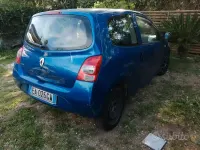 Usata Renault Twingo 58 CV (42 kW) 2009 Blu Utilitaria