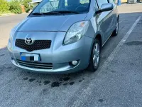 Usata Toyota Yaris Sol 90 CV (66 kW) 2006 Utilitaria
