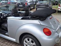 Usata VW New Beetle 101 CV (74 kW) 2005 Grigio Utilitaria