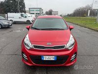 Usata Kia Rio 82 CV (60 kW) 2016 Rosso Utilitaria
