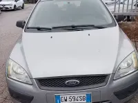 Usata Ford Focus 90 CV (66 kW) 2005 Grigio Berlina