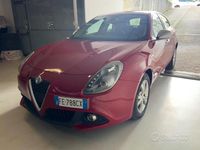 Usata Alfa Romeo Giulietta Super 120 CV (88 kW) 2016 Rosso Utilitaria