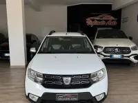 Usata Dacia Sandero 90 CV (66 kW) 2017 Bianco Berlina