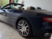 Usata Maserati GranCabrio 439 CV (322 kW) 2012 Blu Cabrio