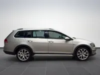 Usata VW Golf Alltrack Executive 184 CV (135 kW) 2015 Bianco Station wagon