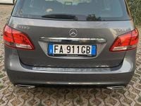Usata Mercedes B180 AMG 109 CV (80 kW) 2015 Grigio Monovolume